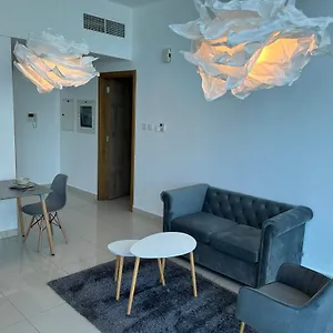  Appartamento Golden Vacation Homes Continental Tower Marina